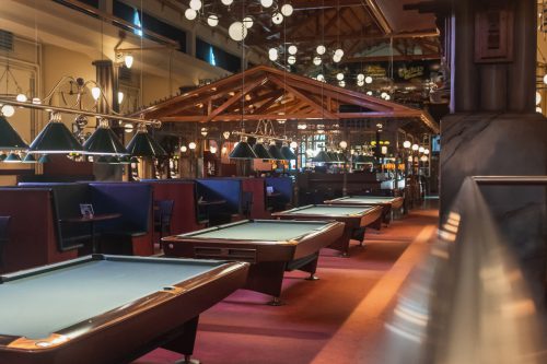 Markthalle Billardtische Übersicht